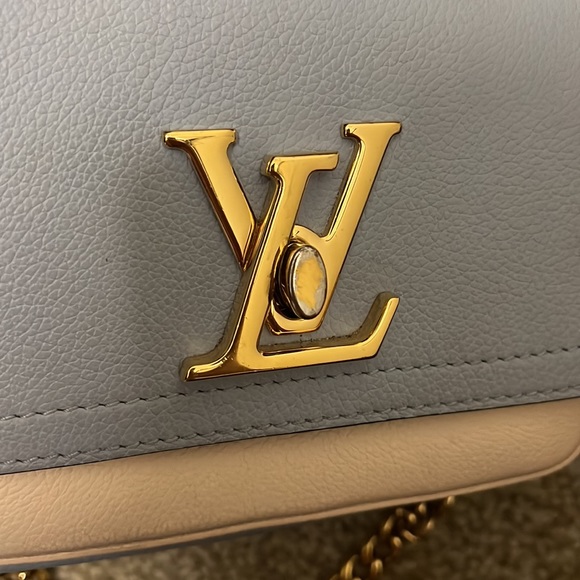 Louis Vuitton LockMe Tender Blue - Picture 9 of 13